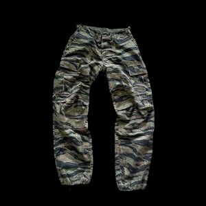 US Military 70's Tiger Stripe Camouflage Pants Men Vintage Sz Small Parellex